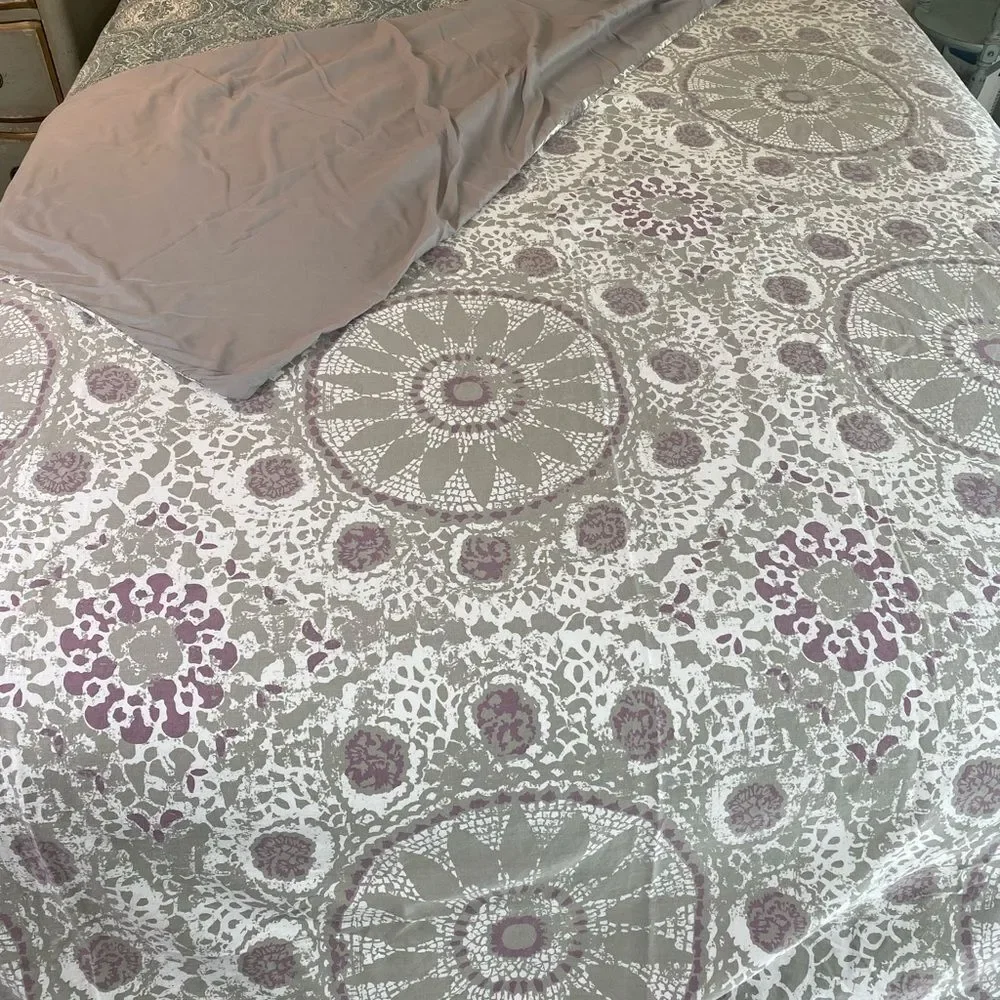 Floral Medallion Queen Duvet set  - Taupe and Mauve Queen